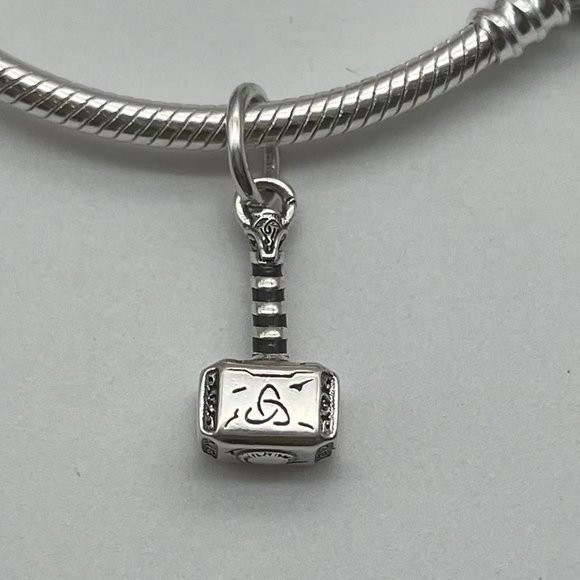 Pandora Marvel Heroes Rally Bracelet And Multiple Pendant - Picture 5 of 14
